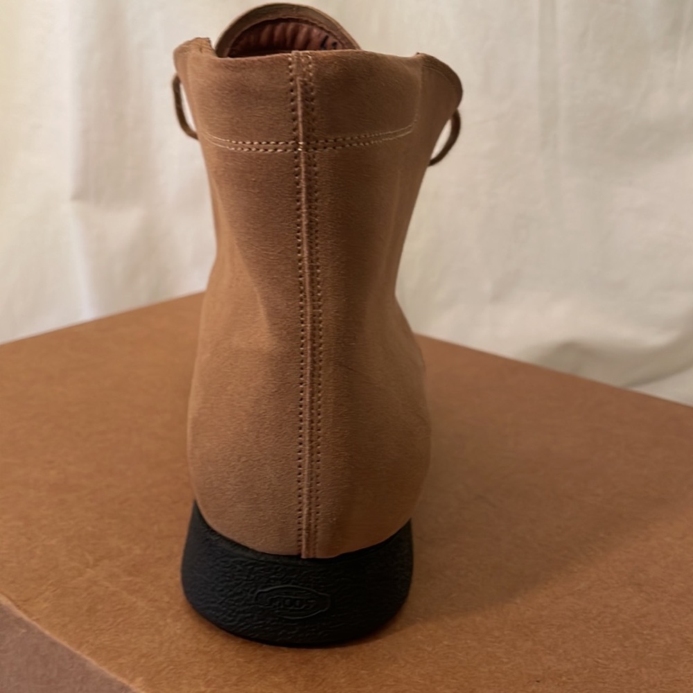 Tod’s low ankle boot - Picture 6 of 10